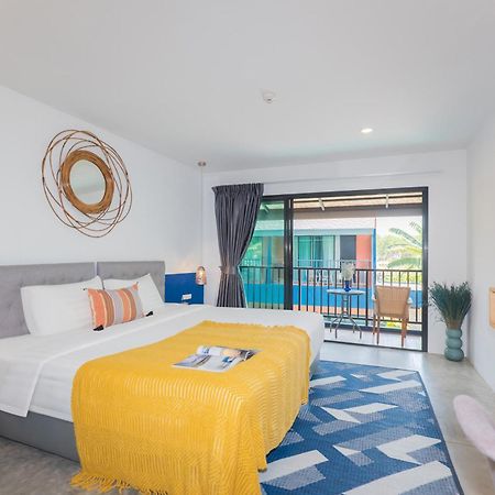 Kraam Silhouette Hotel And Cafe Phuket Chalong Extérieur photo