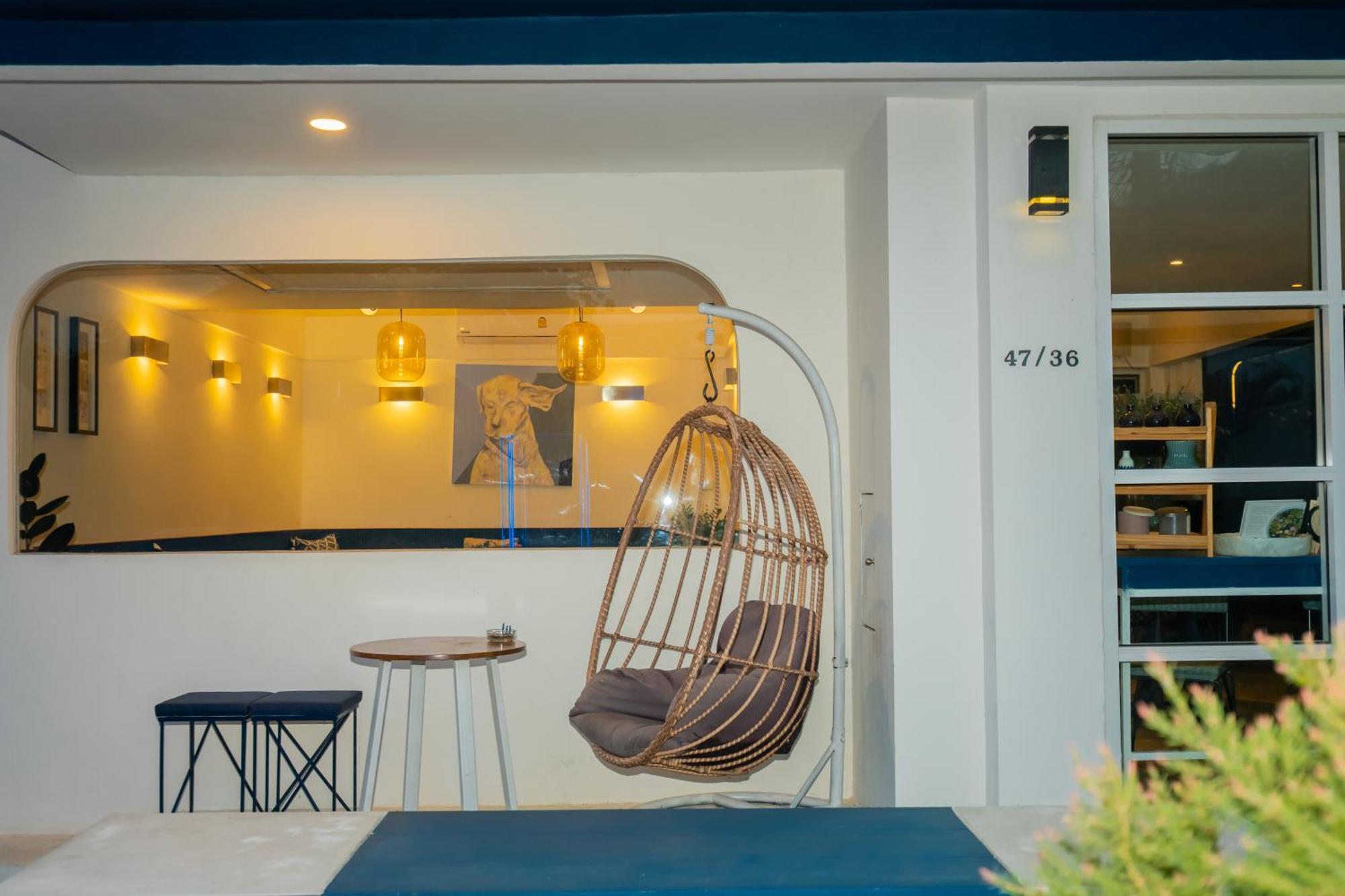 Kraam Silhouette Hotel And Cafe Phuket Chalong Extérieur photo